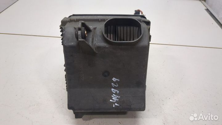 Корпус воздушного фильтра Mitsubishi Outlander, 2004