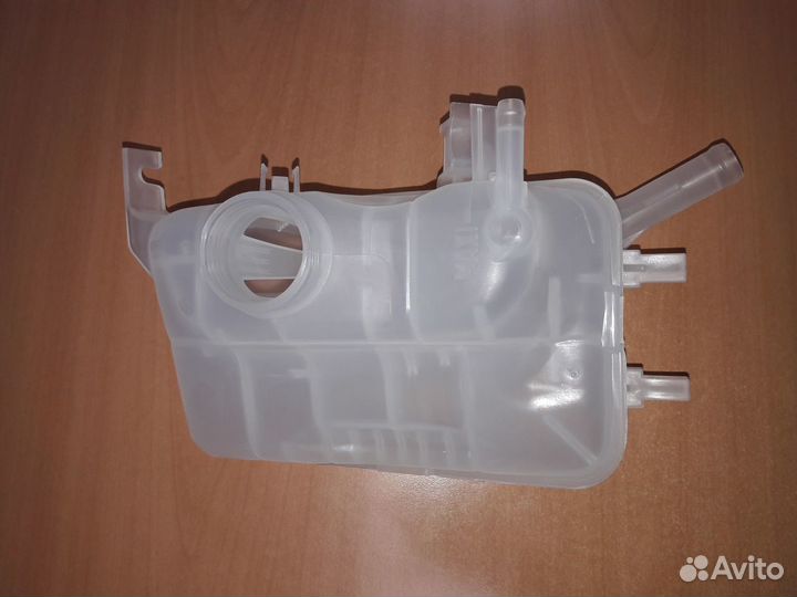 Бачок расширительный renault fluence (2010)