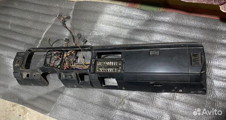 Панель приборов