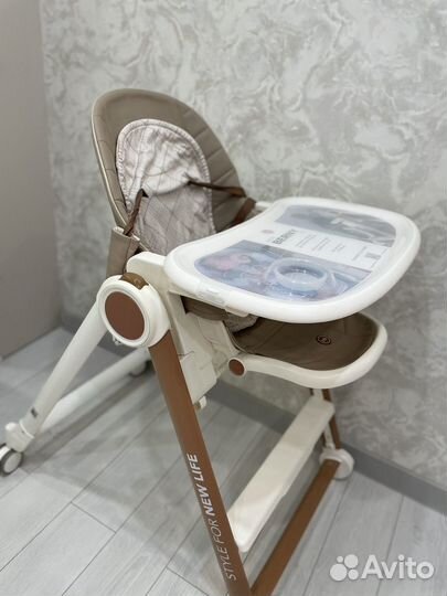 Стульчик для кормления HappyBaby