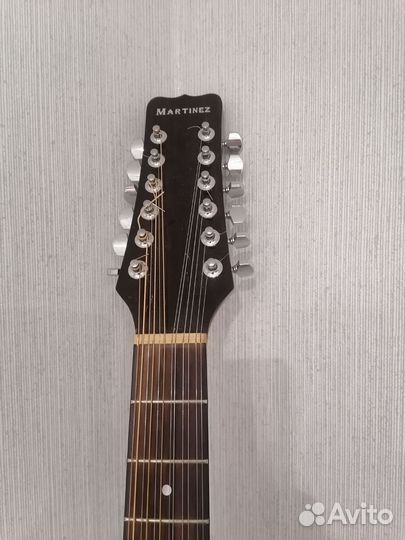 12 струнная электроакустическая гитара