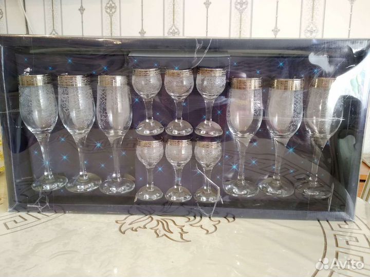 Набор бокалов