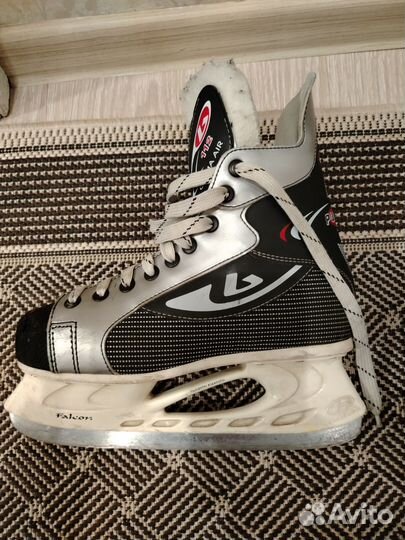 Коньки хоккейные botas 39 размер