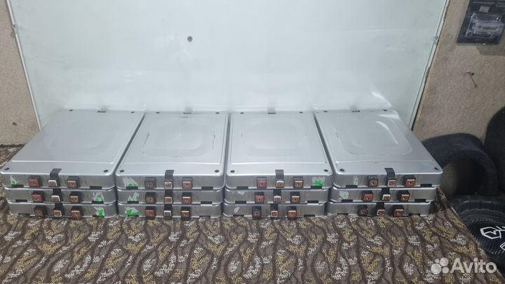 Линий манганат