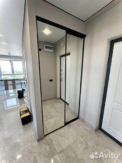 Раздвижная перегородка с матовым стеклом