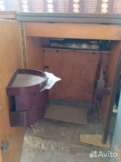 Швейная машина подольск ножная