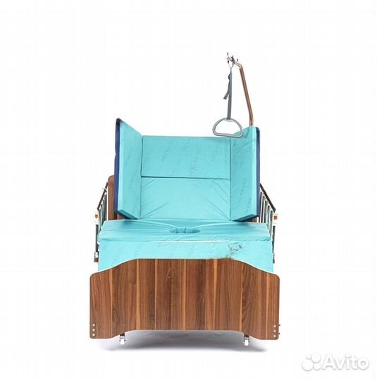 Медицинская кровать для ухода за больными