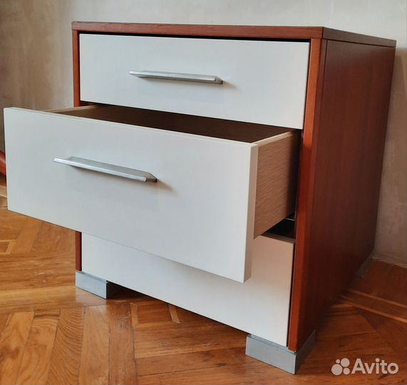 Тумба, Италия