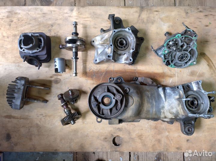 Двигатель Honda dio af18E в разборе