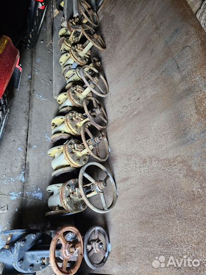 Продам задвижки