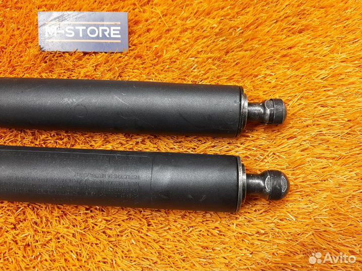 Амортизатор багажника Volkswagen Touareg 7L AZZ