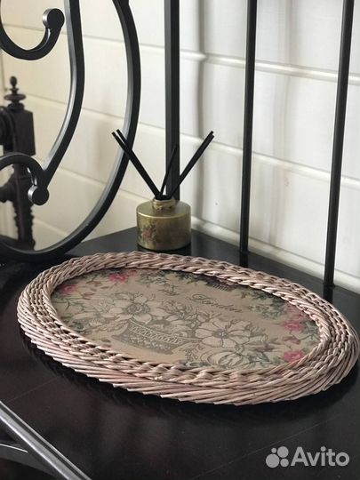 Поднос из эколозы