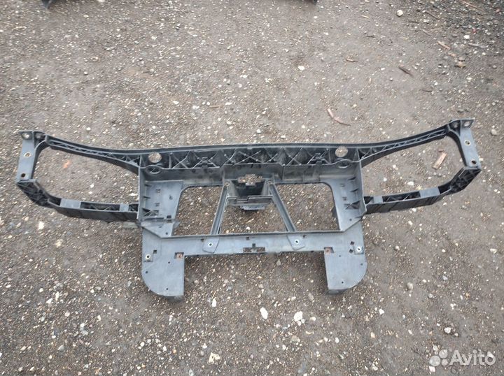 Телевизор панель радиатора Ford Mondeo 3 2000-2007