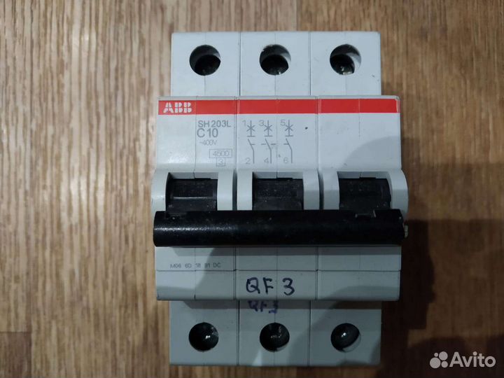 ABB Автоматический 40А/16A/10A С SH203L