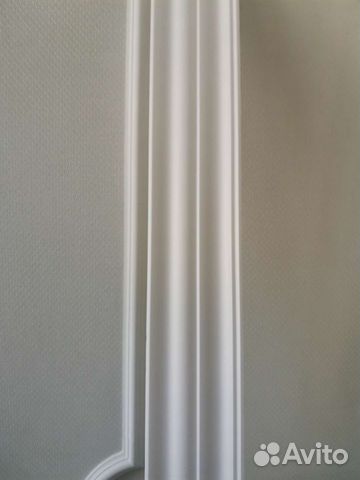 Плинтус потолочный