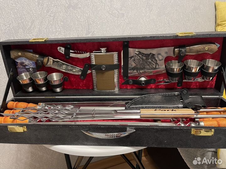 Набор для пикника в чемодане