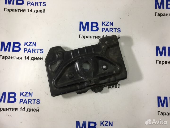 Площадка Mercedes w212 w218 00555