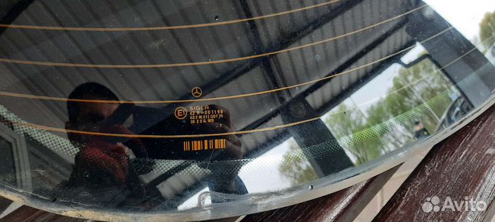 Заднее стекло mercedes w210