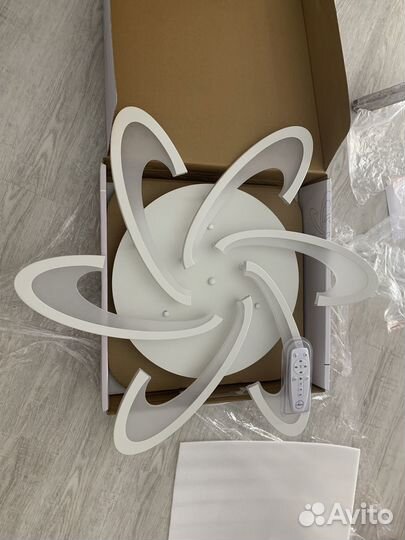 Новая люстра потолочная светодиодная 132W