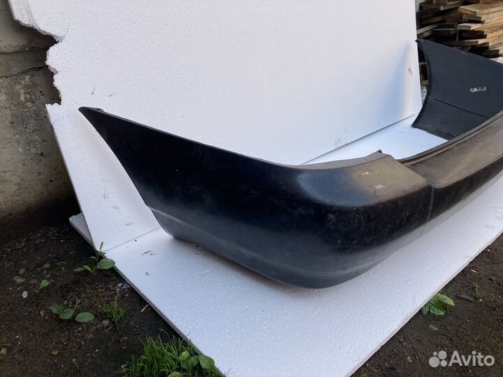 Бампер задний Toyota Carina 2003