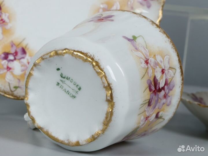 Старинные фарфоровые чашки. Limoges