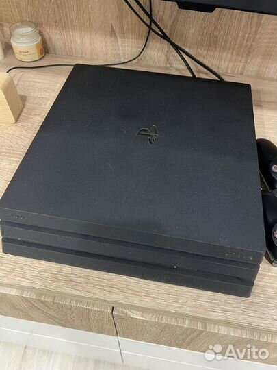Sony PS4 pro 1 tb