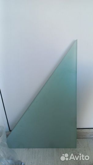 Полочки на стену угловые