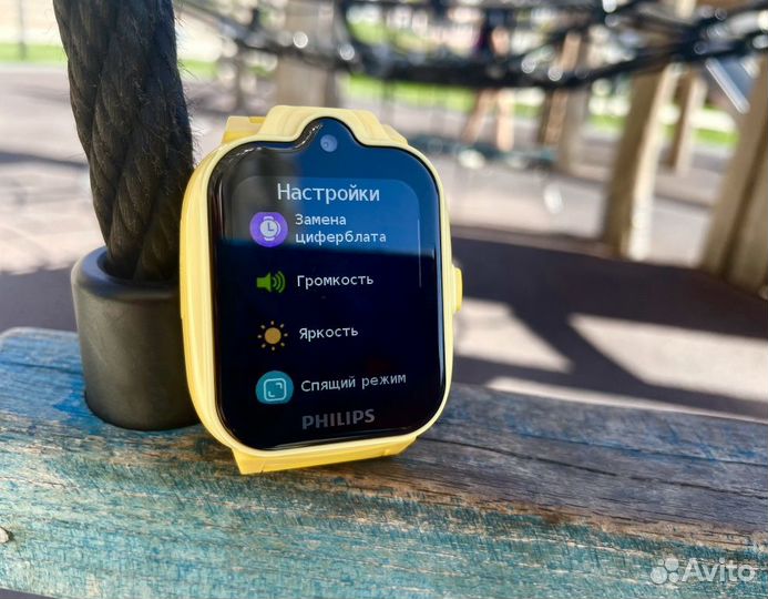 Часы-телефон Philips W6610 детские Новые