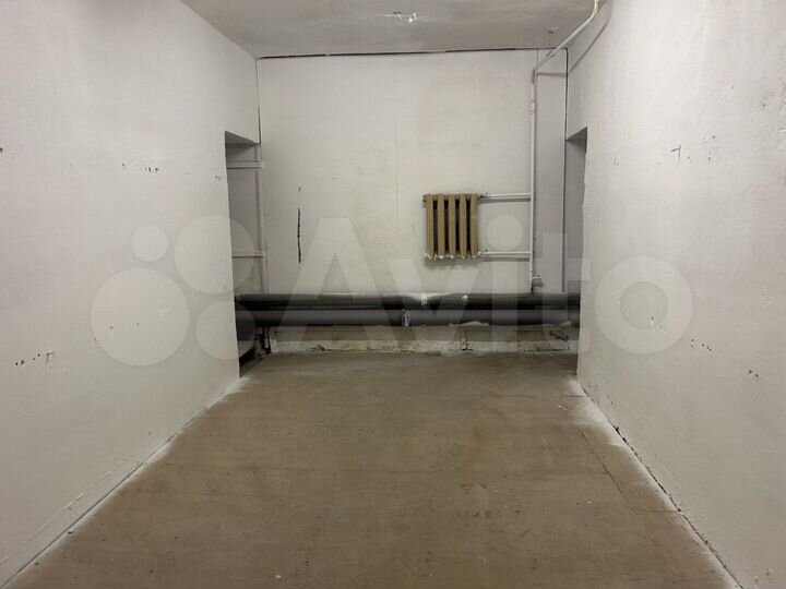 Склад, 597 м²