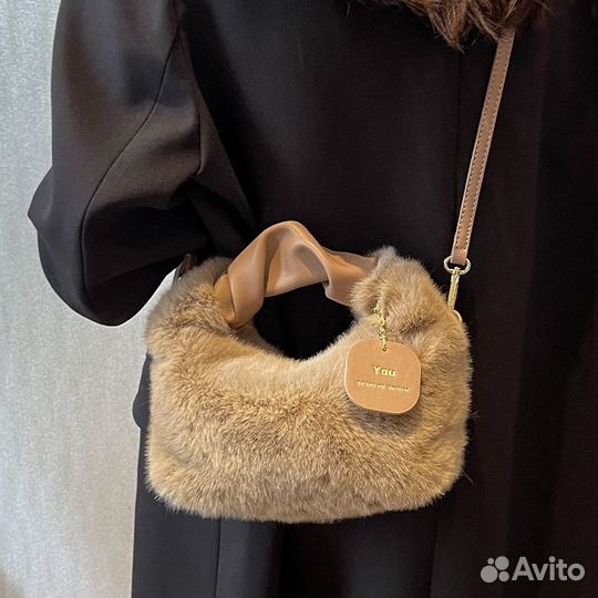 Сумка - хобо из эко-меха