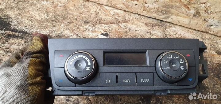 Блок управления климатом Cadillac SRX 1 2003-2009