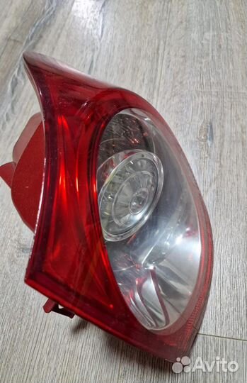 Фонарь задний правый VW Passat B6 универсал