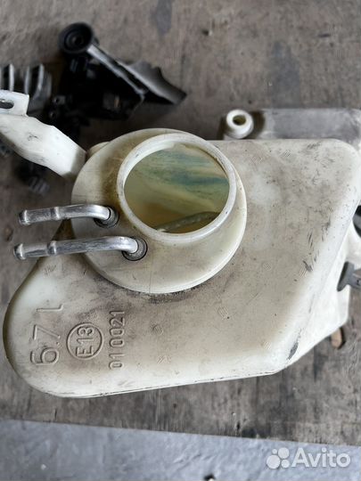 Бачок стеклоомывателя mercedes w220