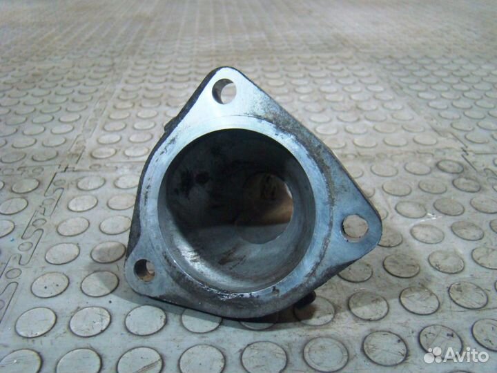 KIA Sportage 3 Крышка термостата