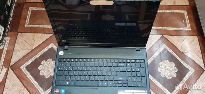 Ноутбук emachines e642g