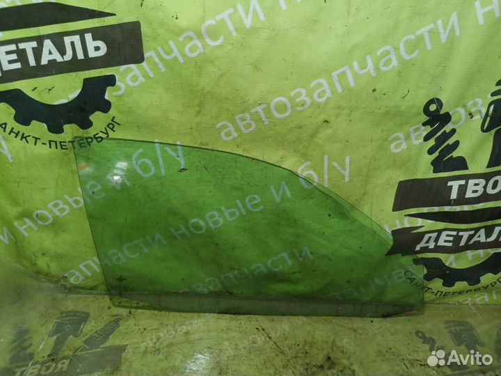 Стекло боковое переднее правое Vw Golf 4 1.4 16V