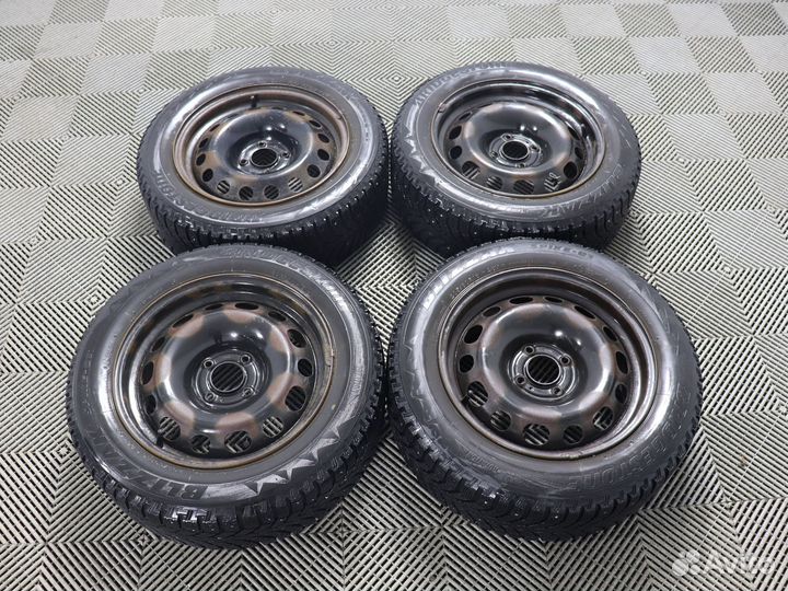 Bridgestone blizzak spike 01 205/60 R16