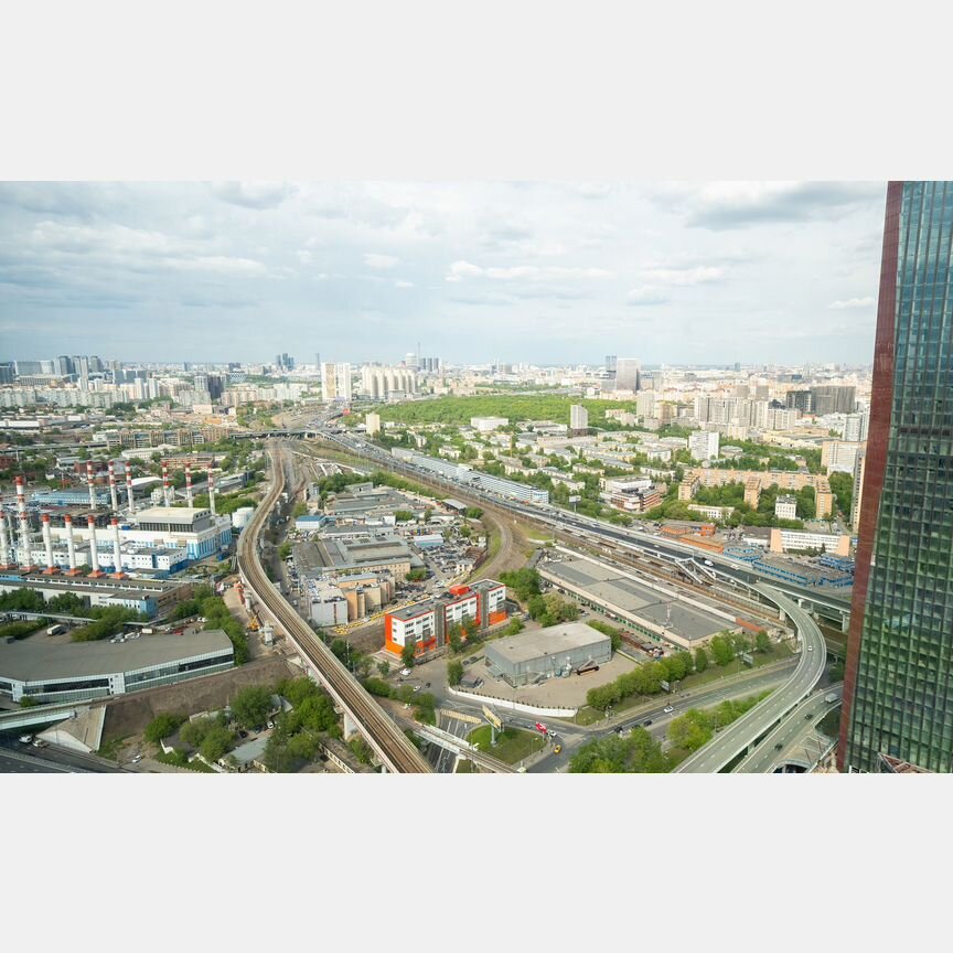 2-к. квартира, 84 м², 49/51 эт.