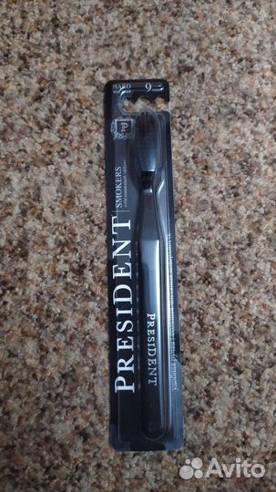 Зубная щетка President жесткая