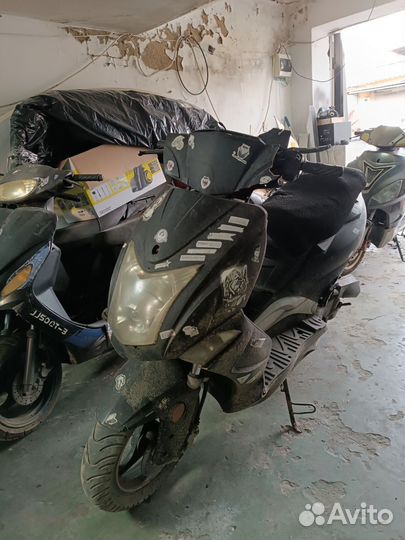 Разборка китайских мопедов и скутеров