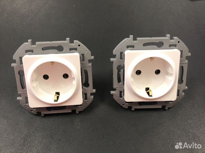 Розетки встраиваемые(Оригинал) legrand inspiria