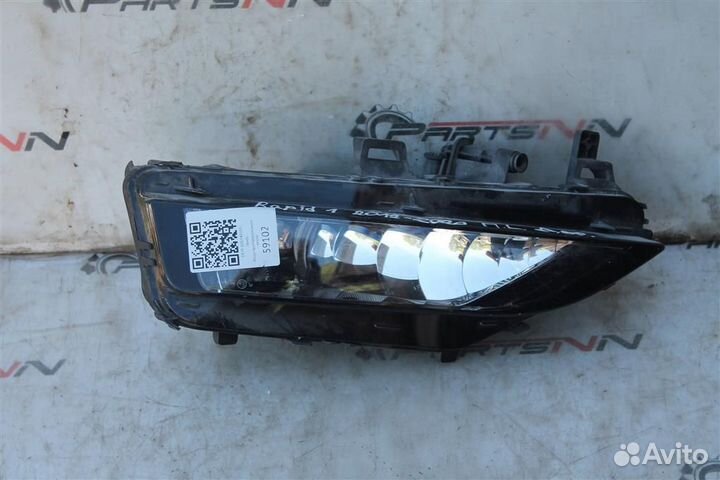Фара противотуманная левая Шкода Рапид