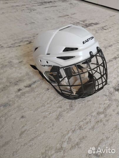 Шлем хоккейный