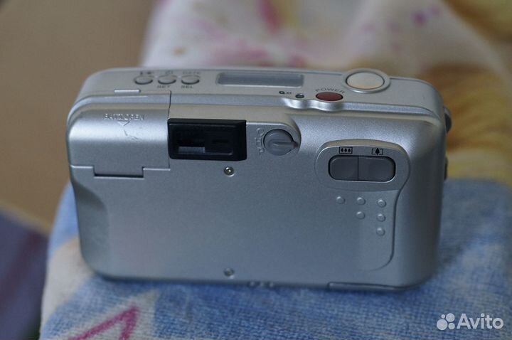 Фотоаппараты Minolta AF 101.Canon AF 7, Fujifilm