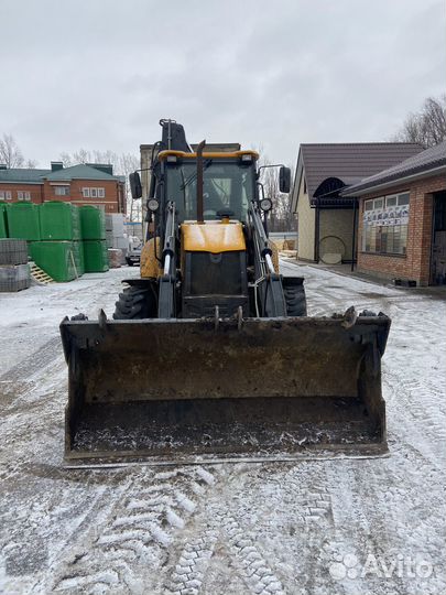 Экскаватор погрузчик