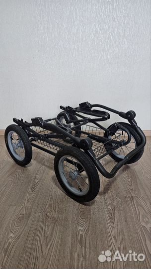 Детская коляска 3 в 1