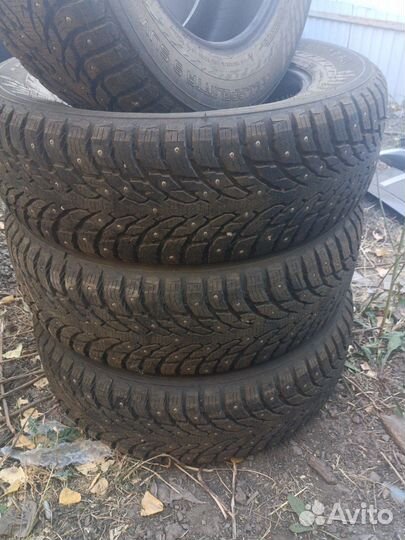 Nokian Tyres Hakkapeliitta 9 SUV 235/65 R18