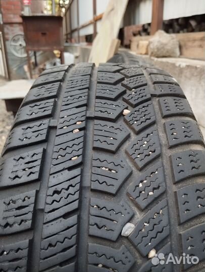 R15 Ovation W-586 195/60, PCD 4x114.3 DIA 67.1