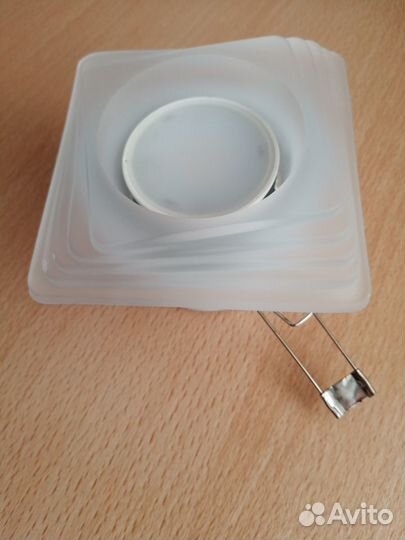 Точечные встраиваемые светильники 4 шт