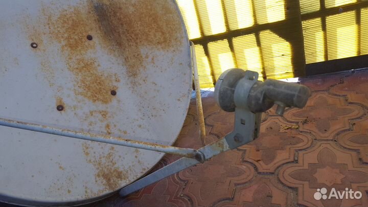 Спутниковая тарелка бу 0.9 м с приёмником